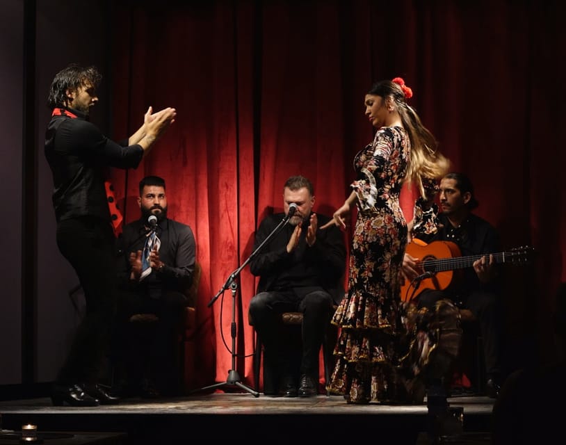 Intimate Authentic Flamenco Show in Barcelona at Casa Sors - The one-hour show: dance, voice, and guitar