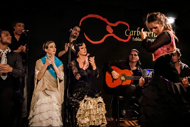 Las Carboneras Tablao Flamenco with Drink - Why the intimate room changes the experience