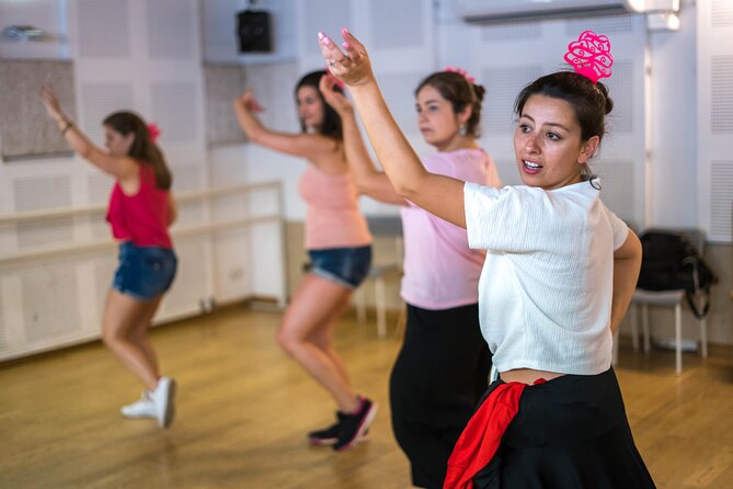 Learn Rumbas or Sevillanas in 90 minutes - Gift Flower - Choosing between Rumbas and Sevillanas