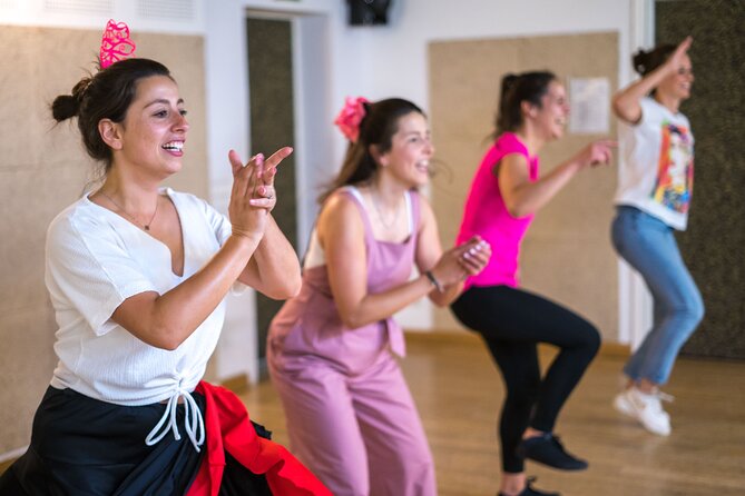 Learn Rumbas or Sevillanas in 90 minutes - Gift Flower - The flower or shawl souvenir
