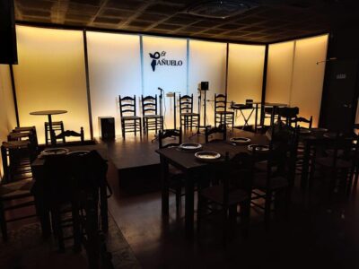 Live flamenco + tasting