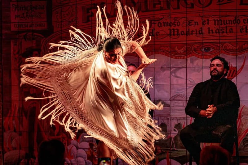 Madrid: Authentic Flamenco at Flamenco de Leones - The show: guitar, song, and powerful movement