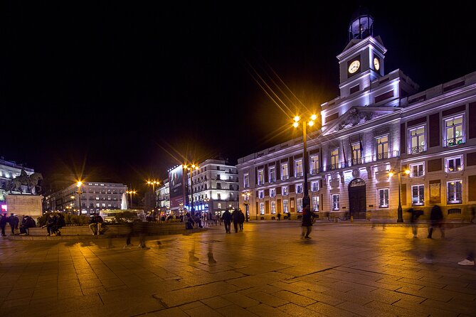 Madrid Evening Walking Tour and optional Flamenco Show - Retiro Park after dark