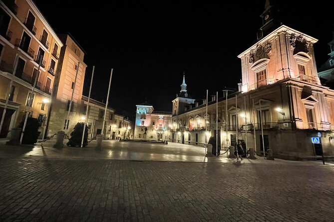 Madrid Evening Walking Tour and optional Flamenco Show - Puerta de Alcalá and the final central streets