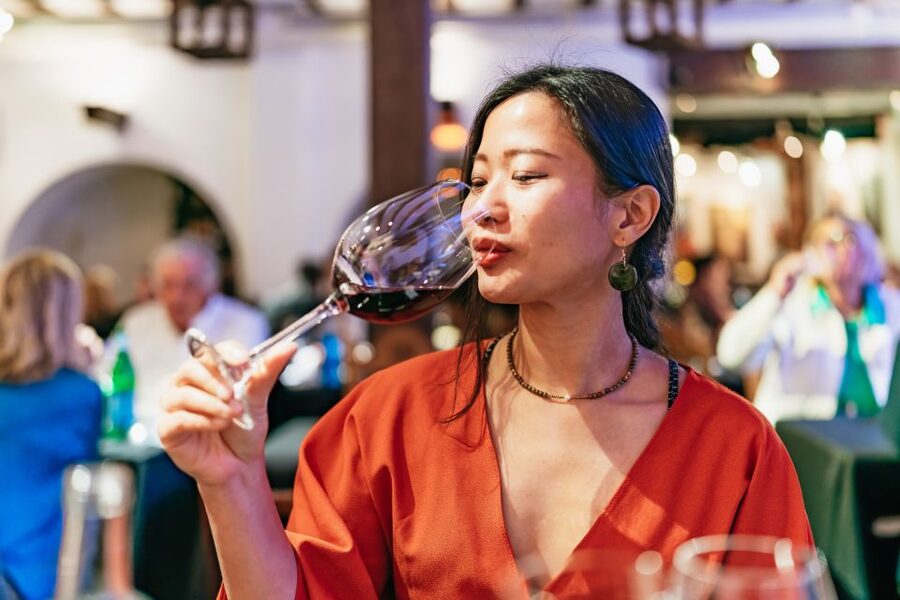 Madrid: Flamenco Show at Corral de la Moreria - Who should book this flamenco show?