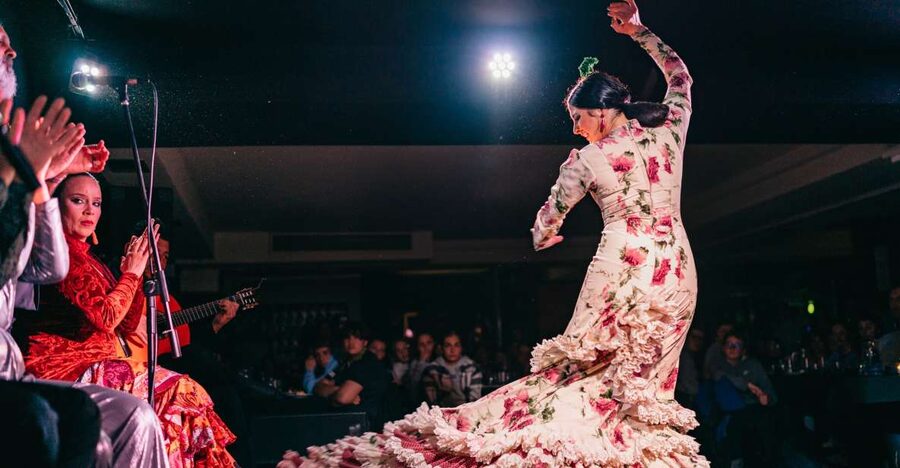 Madrid: Flamenco Show at Tablao Las Carboneras - Entering the former Count of Miranda palace