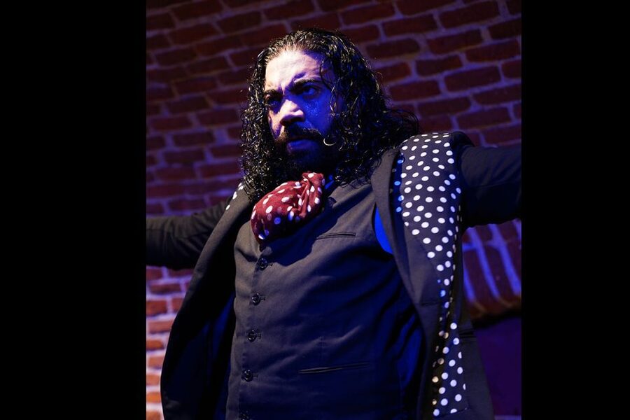 Madrid: Flamenco Show Entry Ticket with Drink & Artist Talk - Start with a drink and a short introduction