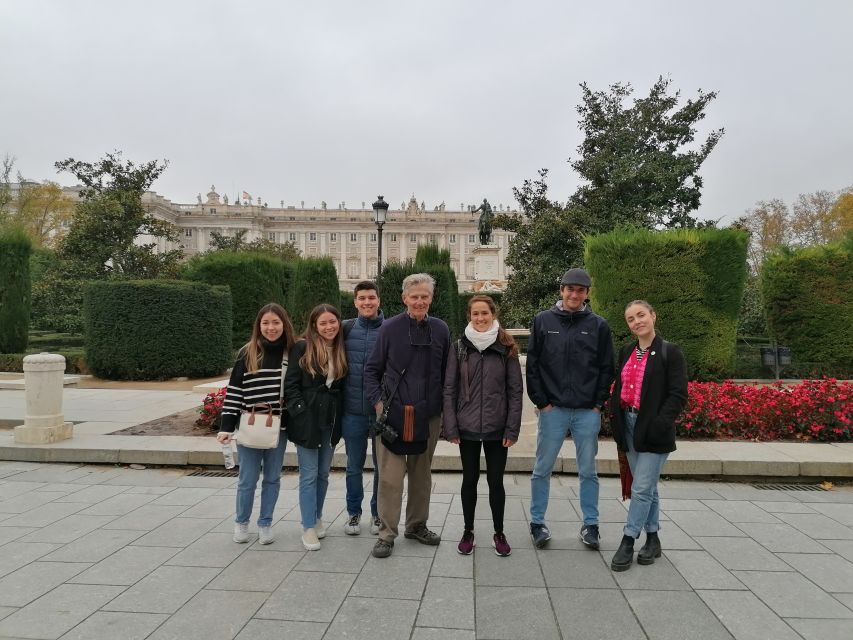 Madrid: Full-Day Private City Tour with Flamenco Show & Meal - Churros, chocolate, and a proper Madrid start