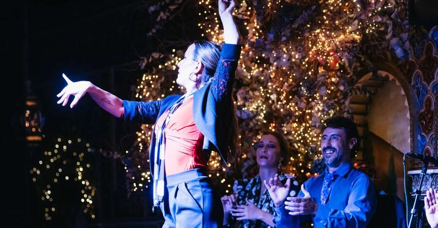 Madrid: Live Flamenco Show with Food and Drinks Options - Choosing show only, food, or drinks