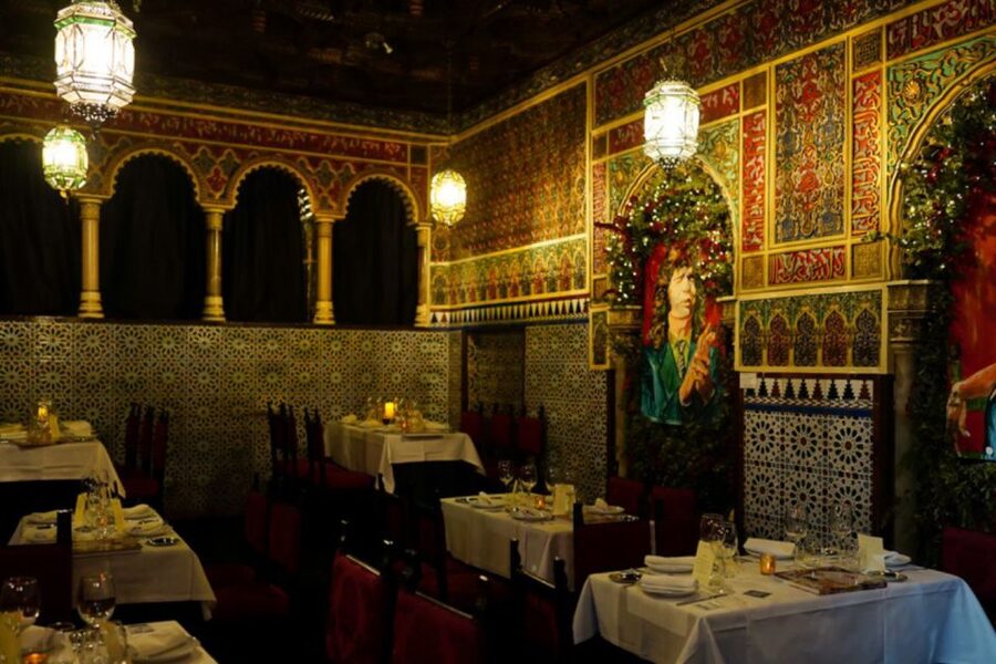 Madrid: Royal Palace Tour, Flamenco Show, & Tapas with Drink - Flamenco at Torres Bermejas