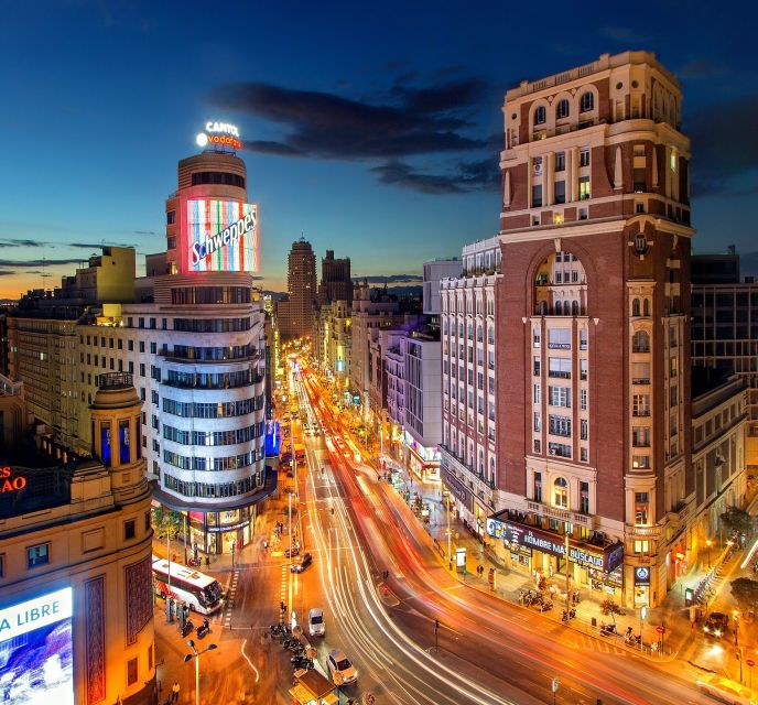 Madrid: Sunset Walking Tour with Optional Flamenco Show - Why Madrid after sunset works so well
