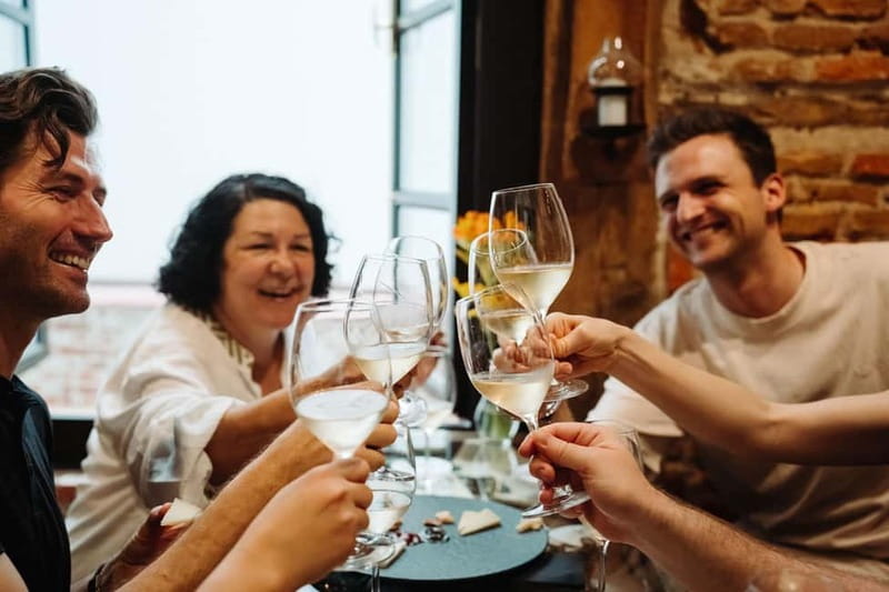 Madrid: Tapas Tour & Authentic Flamenco Experience - Key points to know before booking