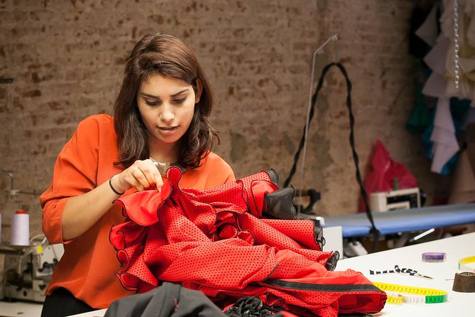 Make A Flamenco Bag With A Designer - What the one-hour schedule really means