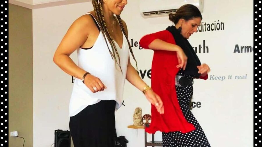Málaga: 1-Hour Flamenco Dance Class with a Spanish Teacher - Learning the Flamenco Rumba choreography