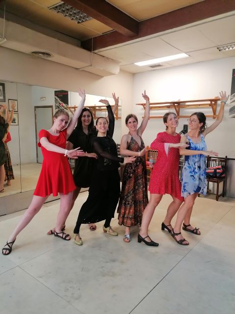 Málaga: Flamenco Class Experience - A private lesson makes the hour count