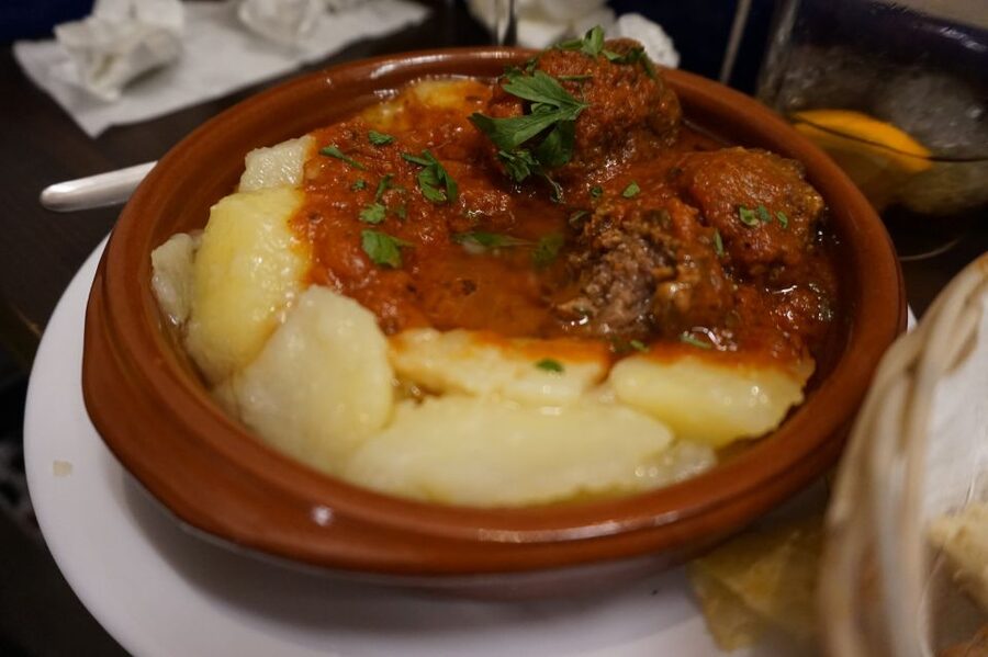 Malaga: Flamenco, Tapas, and Wine Tour - Calle Carretería and the vermouth stop