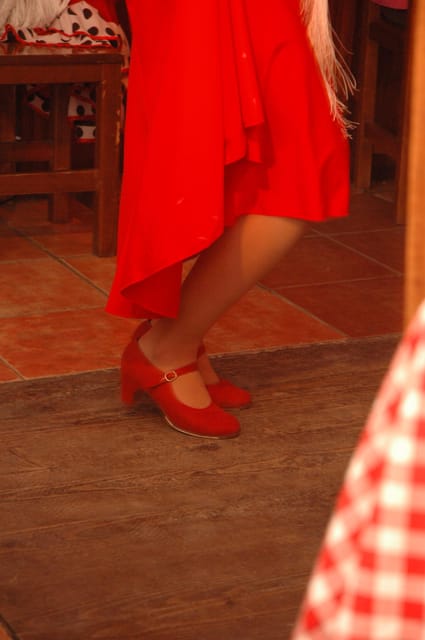 Málaga: Learn to dance flamenco rumba in 45 minutes - Why Flamenco Rumba Works for Beginners