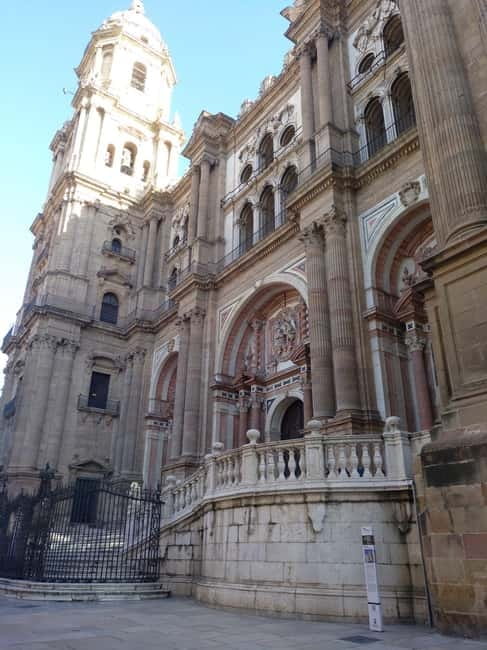 Malaga: old town walking tour & flamenco show - Ending with an Andalusian flamenco show