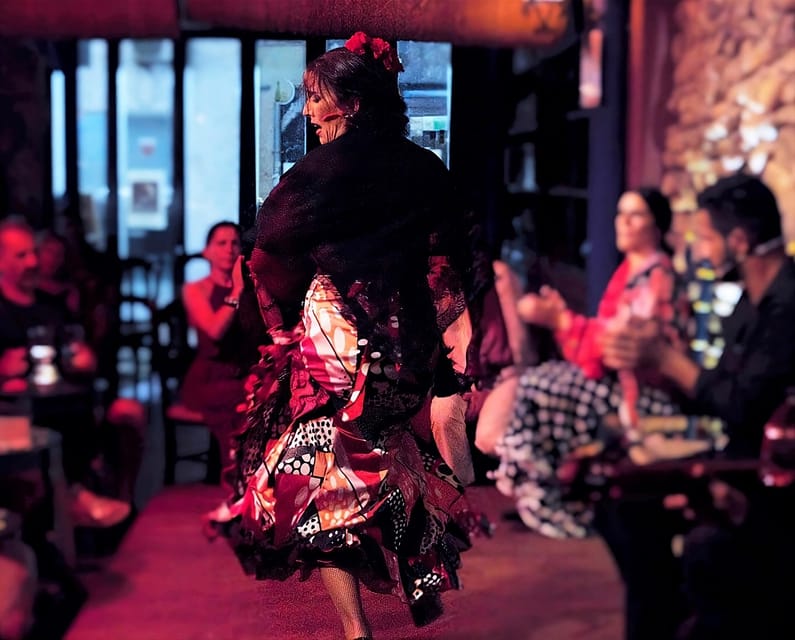 MALAGA: ULTIMATE FLAMENCO & TAPAS TOUR - A four-hour introduction to Malaga after dark