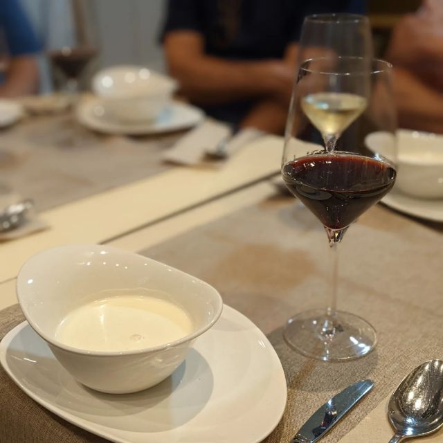 MALAGA: ULTIMATE FLAMENCO & TAPAS TOUR - Malaga wine in a tavern from 1840