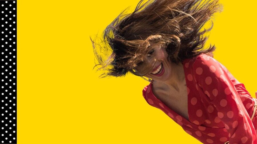 Marbella: 1-Hour Flamenco Dance Class with a Spanish Teacher - Sonia’s teaching style and communication