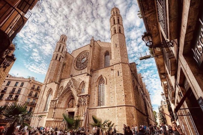 Private Barcelona Walking Tour with Flamenco Show & Tapas Dinner - Should you book this private Barcelona tour?