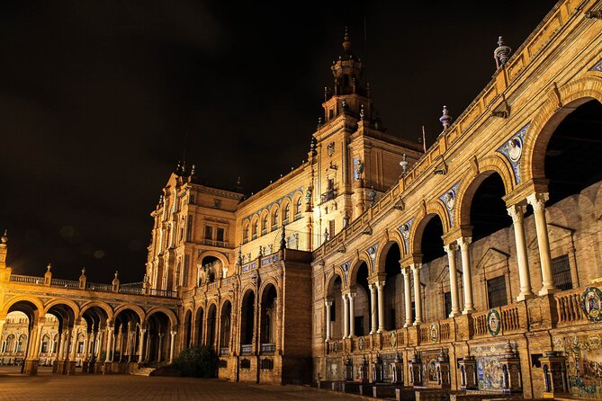 Private walking tour to Seville with Flamenco Show - Santa Cruz, Seville’s former Jewish quarter