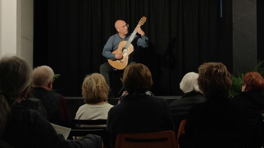 Ronda: Spanish - Classical & Flamenco - Guitar Concert - What the 50-minute program feels like