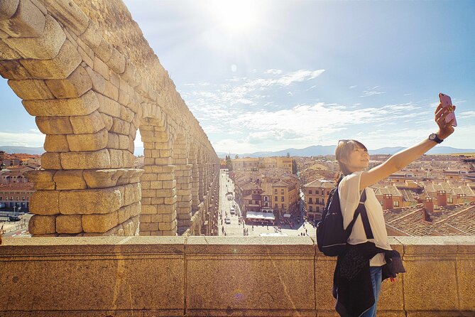 Segovia and Avila Guided Tour and Flamenco Show in Madrid - Ávila’s walls and old streets