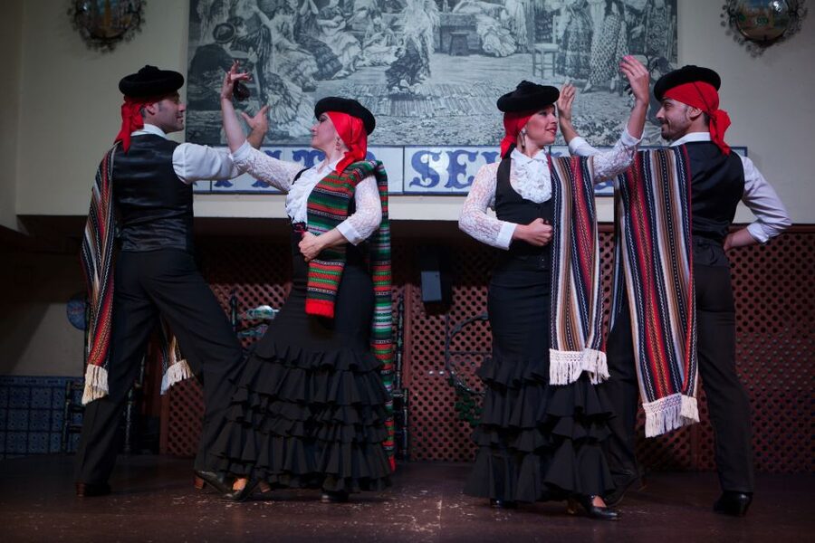 Seville: El Patio Sevillano Flamenco Show Ticket & Dinner - Why this Seville flamenco show works