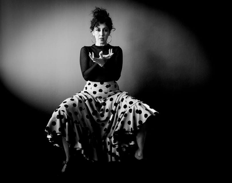 Seville: Enjoy a class of approach to flamenco - What to wear and how to prepare