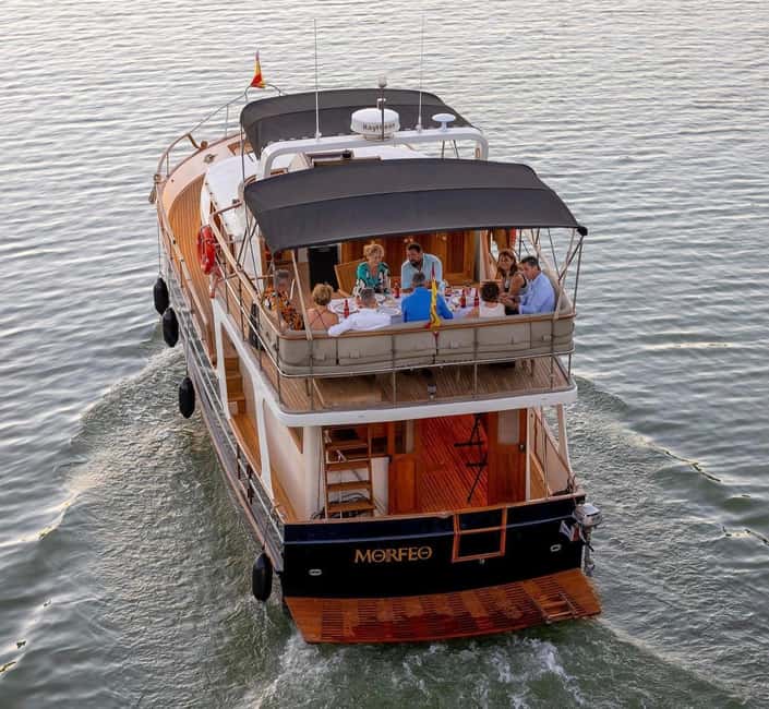 Seville: Flamenco life music Yacht Cruise, Tapas & Drinks - A Guadalquivir evening with a distinctly Sevillian beat