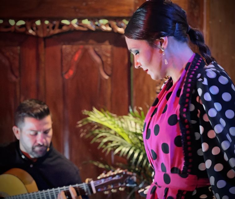 Seville: Flamenco Show at Tablao Almoraima in Triana - The room: close, atmospheric, and not for everyone