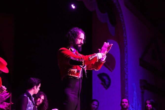 Seville Flamenco Show with Dinner and Flamenco Costume Museum - The extra photo and other small surprises