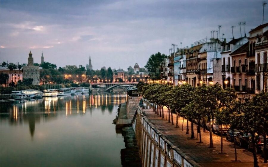 Seville: Half-Day Flamenco & Tapas Night - Seeing Triana beyond the postcard view