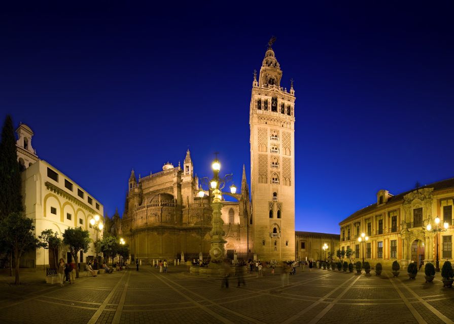 Seville: Half-Day Flamenco & Tapas Night - Beginning at Altozano in Triana