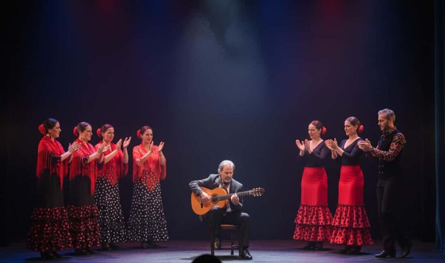 Seville: Intimate Flamenco with Award-Winning Artists - Why this small Seville show feels different
