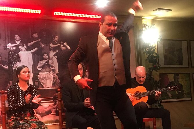 Seville Pass: Cathedral + Alcazar + Flamenco Show - La Cantaora, an evening of flamenco in the historic center
