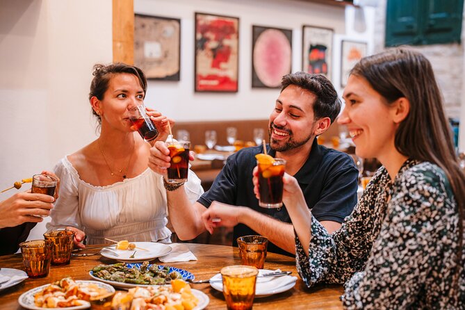 Seville Private Tapas & Wine Experience with Flamenco Show - Casco Antiguo, the first taste of Seville