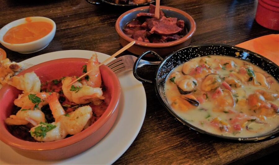 Seville: Tapas and Flamenco Experience - What the four tapas may look like