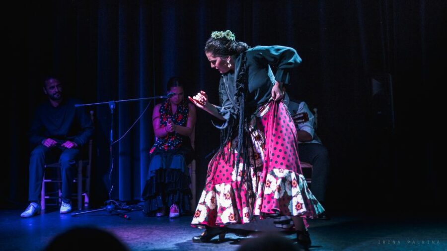 Seville: Traditional Flamenco Show in Triana - Singing and footwork build the emotional center