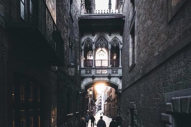 Small Group Barcelona Walking Tour, Flamenco Show & Tapas Dinner - Tapas and wine in La Ribera