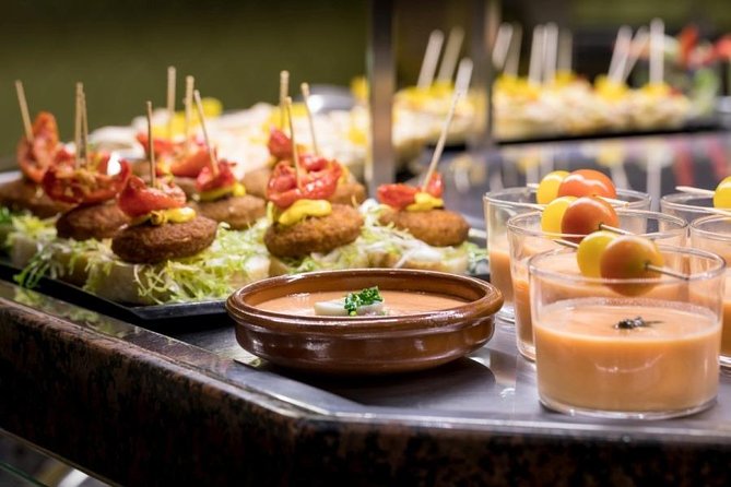 Tablao Flamenco Cordobes on Rambla Barcelona with Dinner Option - How the dinner timing affects the evening