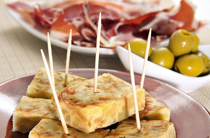 Tapas and Flamenco Show Small Group Tour in Barcelona - What is included for $138.78?