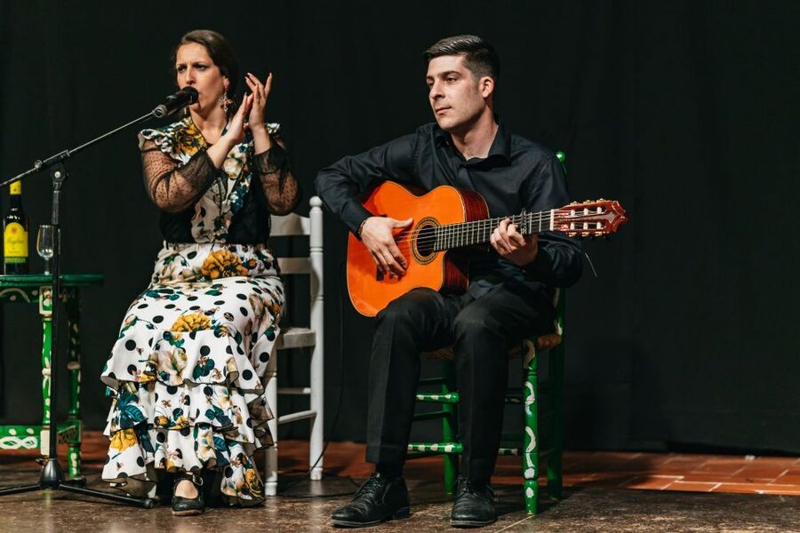 Torremolinos: Flamenco Show with Dinner and Drinks - How the value compares with a separate dinner and show