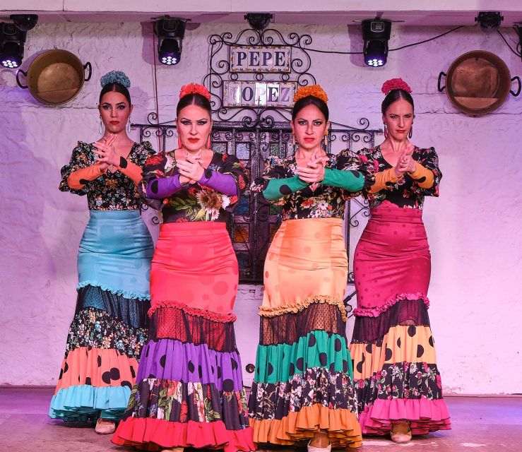 Torremolinos: Flamenco Show with Drinks - Why Pepe López feels different from a modern theater
