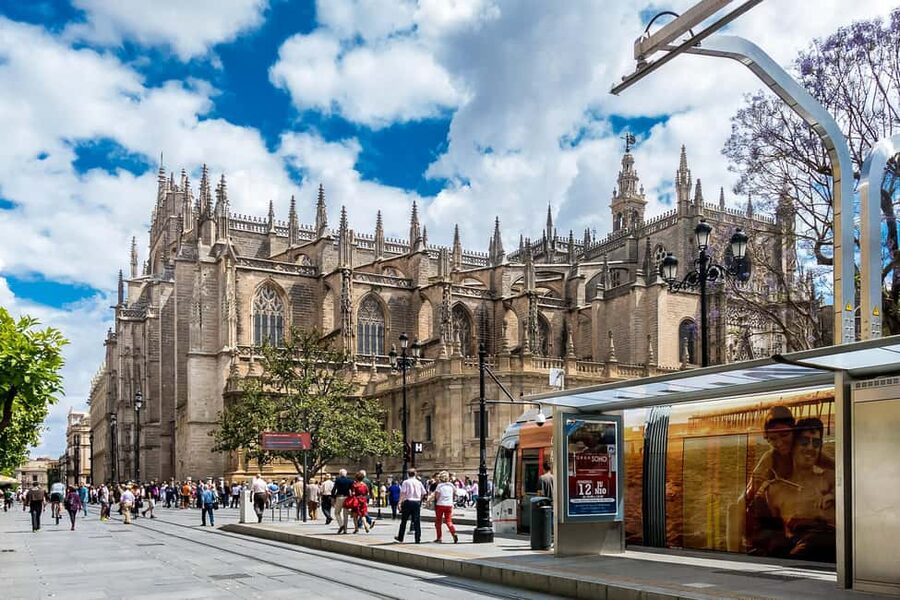 Unforgettable Seville: Tour of Seville and the Jewish Quarter + Flamenco Show - Timing, comfort, and access