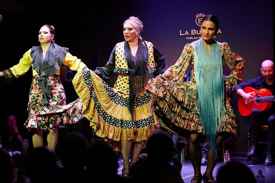 Valencia: Flamenco Show with Dinner at La Bulería - Arriving for dinner at 8:00 PM