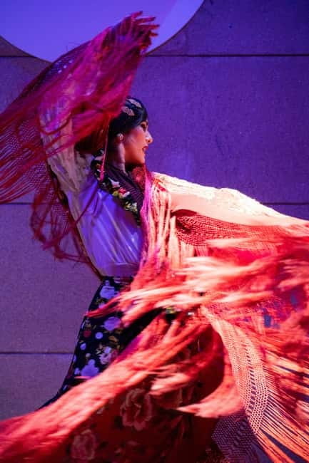 Valencia: La Linterna Flamenco Show - Why Your Seat Matters at La Linterna